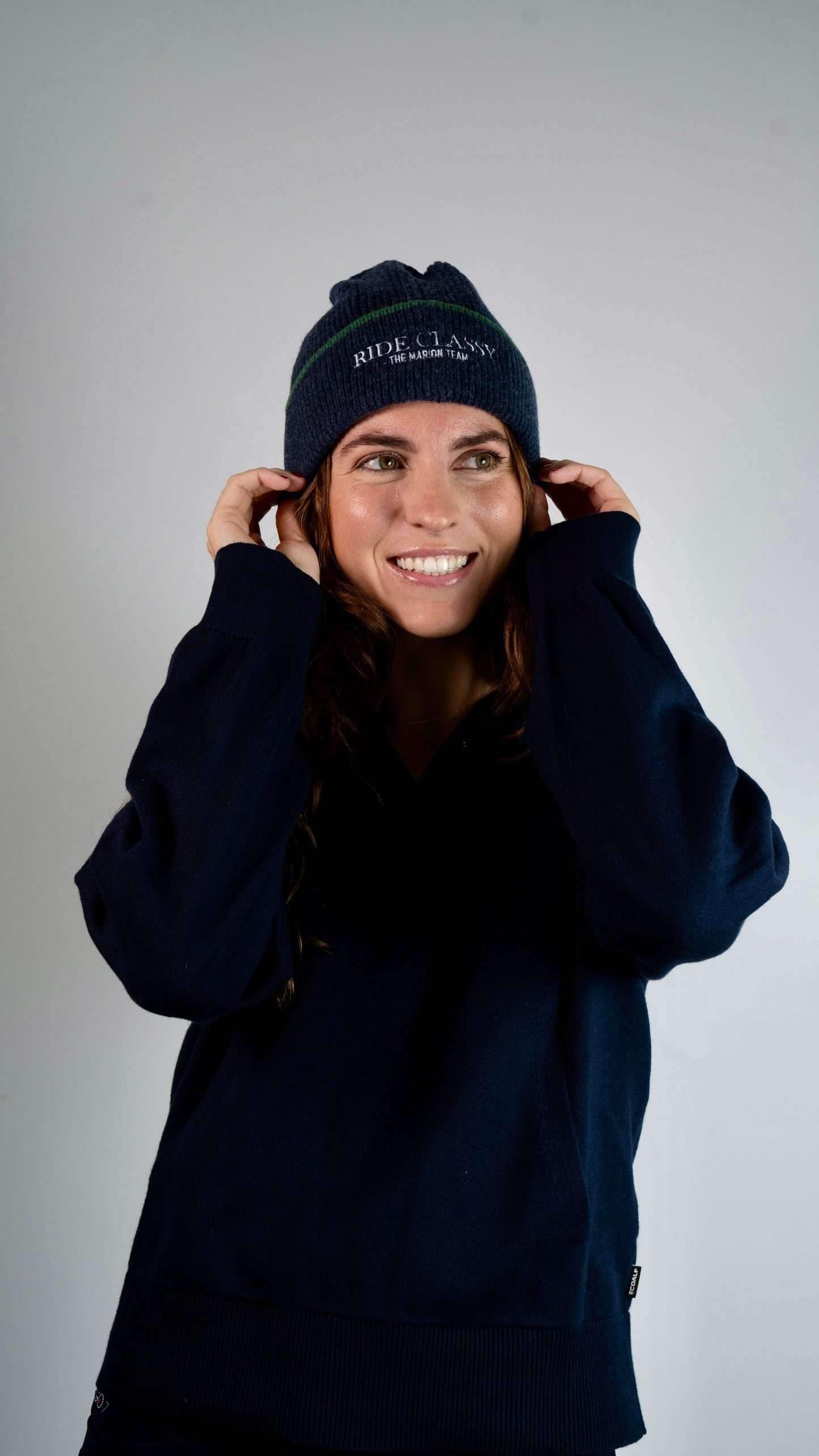 Gorro azul de lana ECOALF